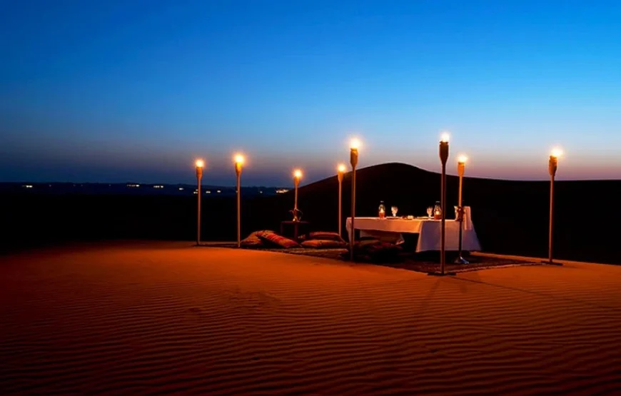 Puesta de sol y cena romántica en el desierto de Merzouga